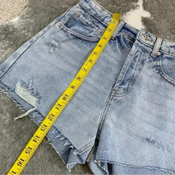 NWT Super High-Rise Cutoff Shorts - Picture 10 of 13